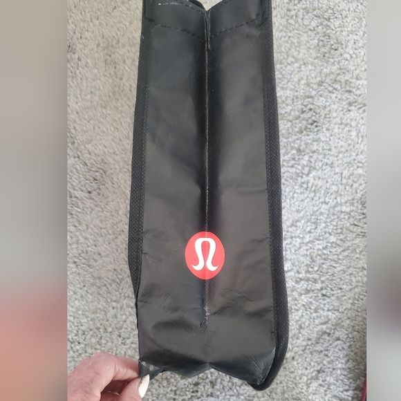 💚5/$25 Lululemon White and Black Reusable Tote Bag - Picture 3 of 4